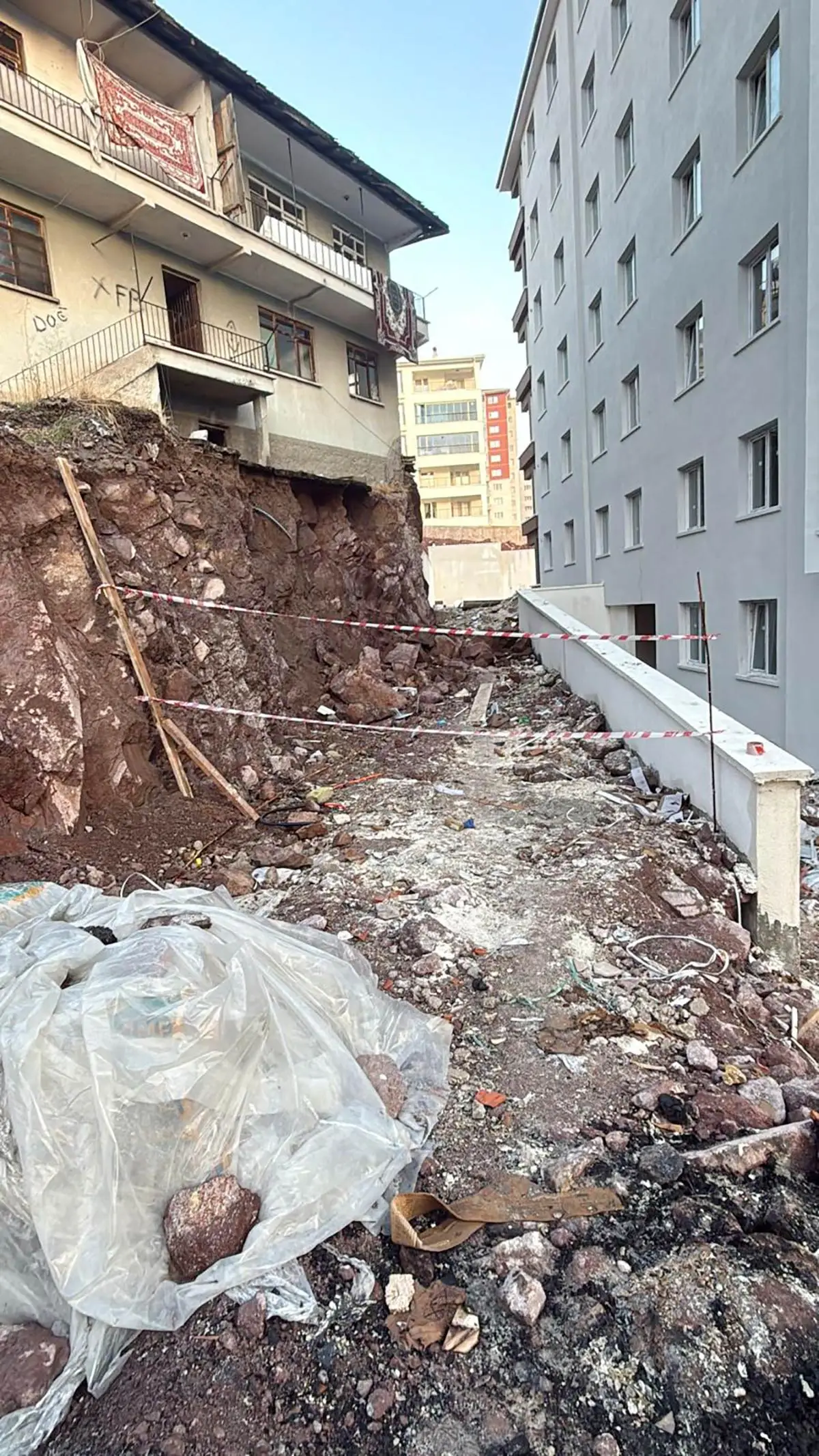 Altindag Temeli Bosalan Bina Tahliye Edildi 30012026 3