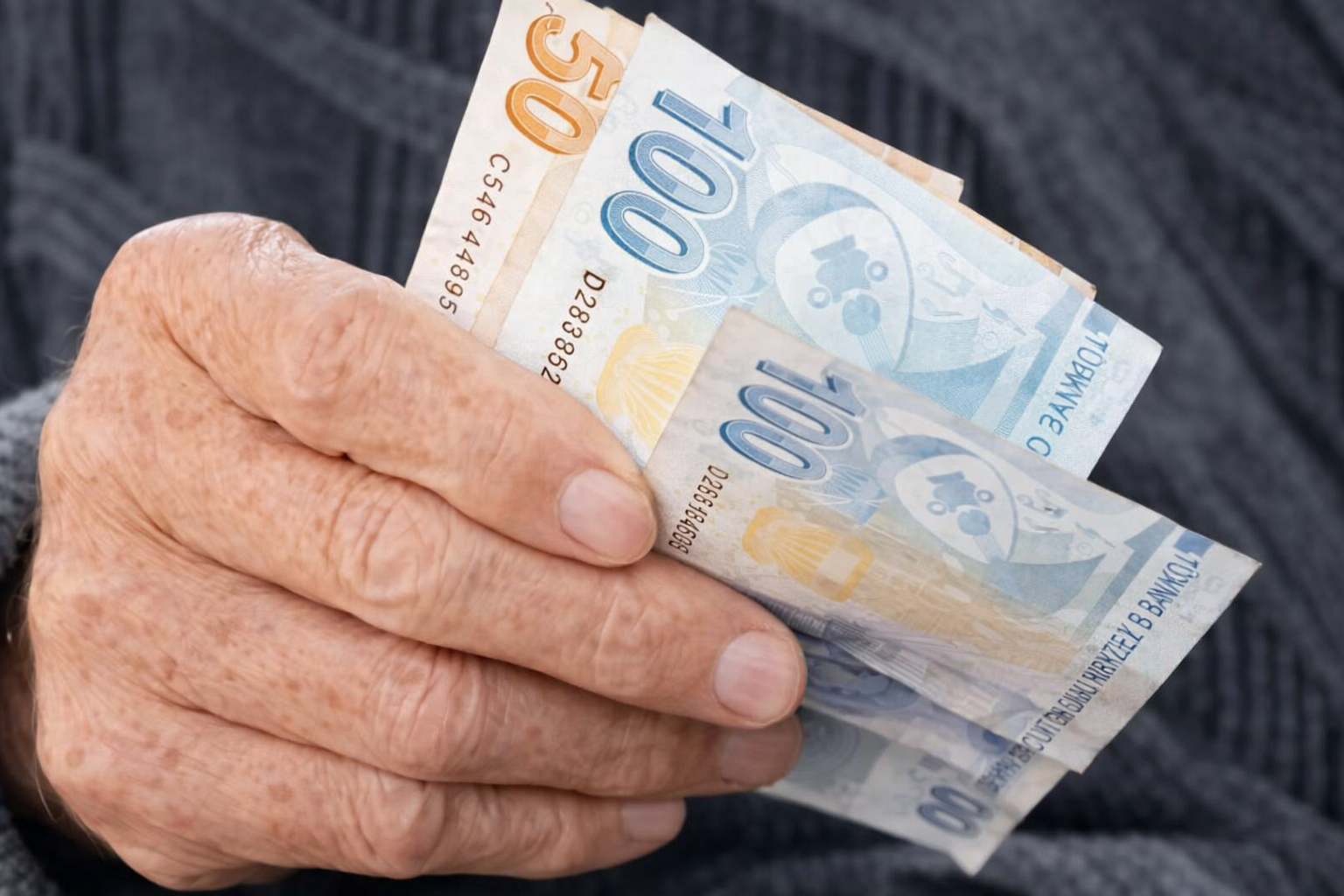 Ankara Kulisleri Hareketlendi Emekliye Seyyanen Zam Ve Ikramiye Artışı Için Tarih Verildi