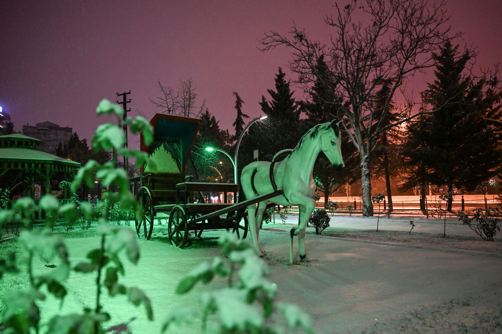 Ankara Yılın Ilk Gününe Bembeyaz Uyandı1-1