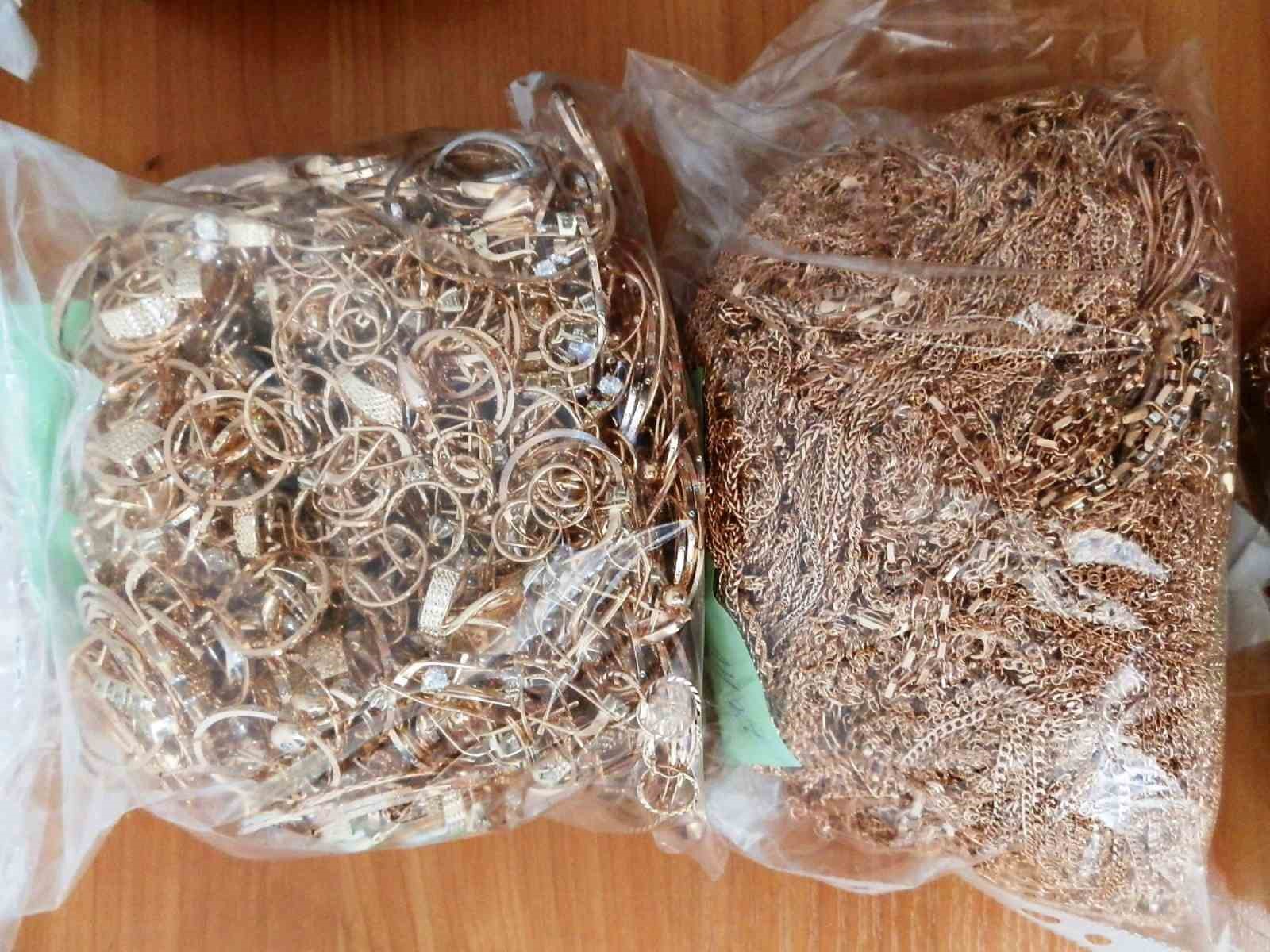 Bulgar Gumrugu Turk Plakali Otobuste 150 Bin Euro Degerinde Altin Ele Gecirdi Igmr5W M9