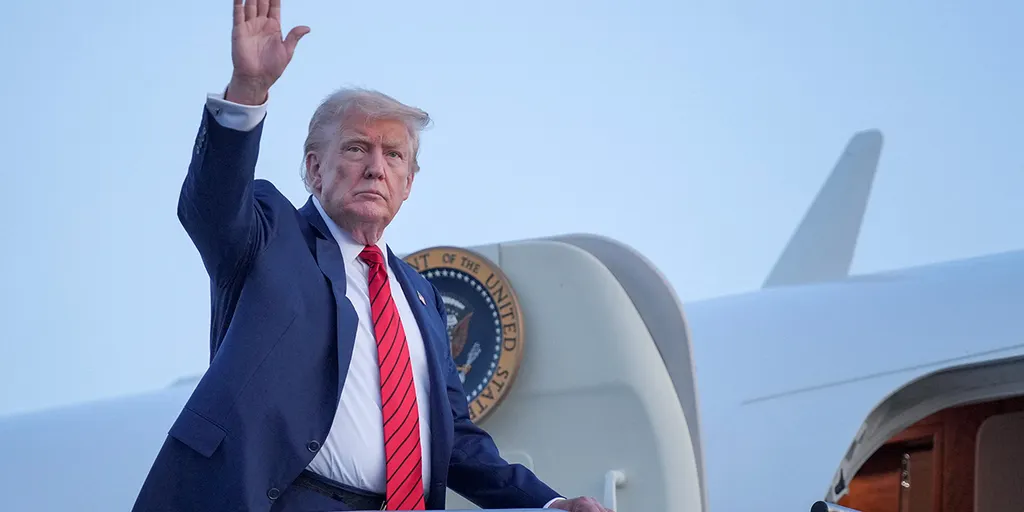 Davos Için Yola Çıkmıştı Trump'ı Taşıyan Uçak Arızalandı3