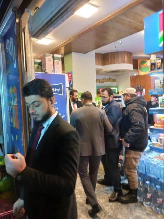 G968Sso W U A A R M9