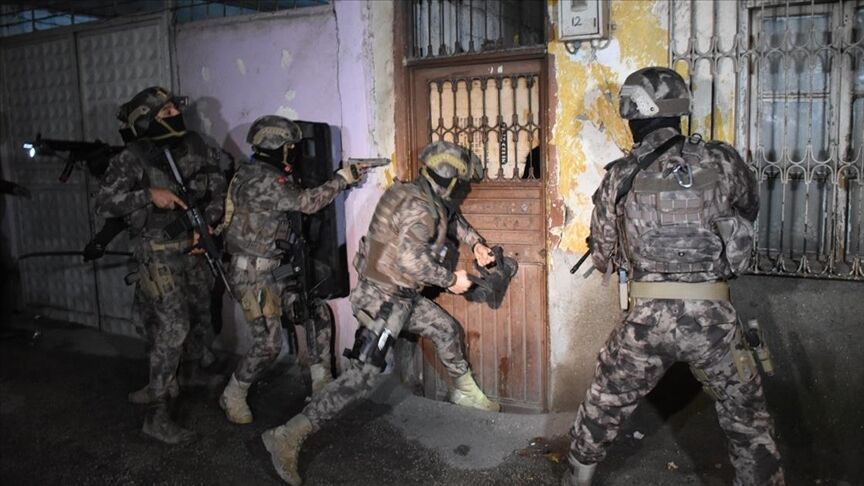 İstanbul’da Deaş’ın Finans Ağı Çökertildi 8 Şüpheli Gözaltında