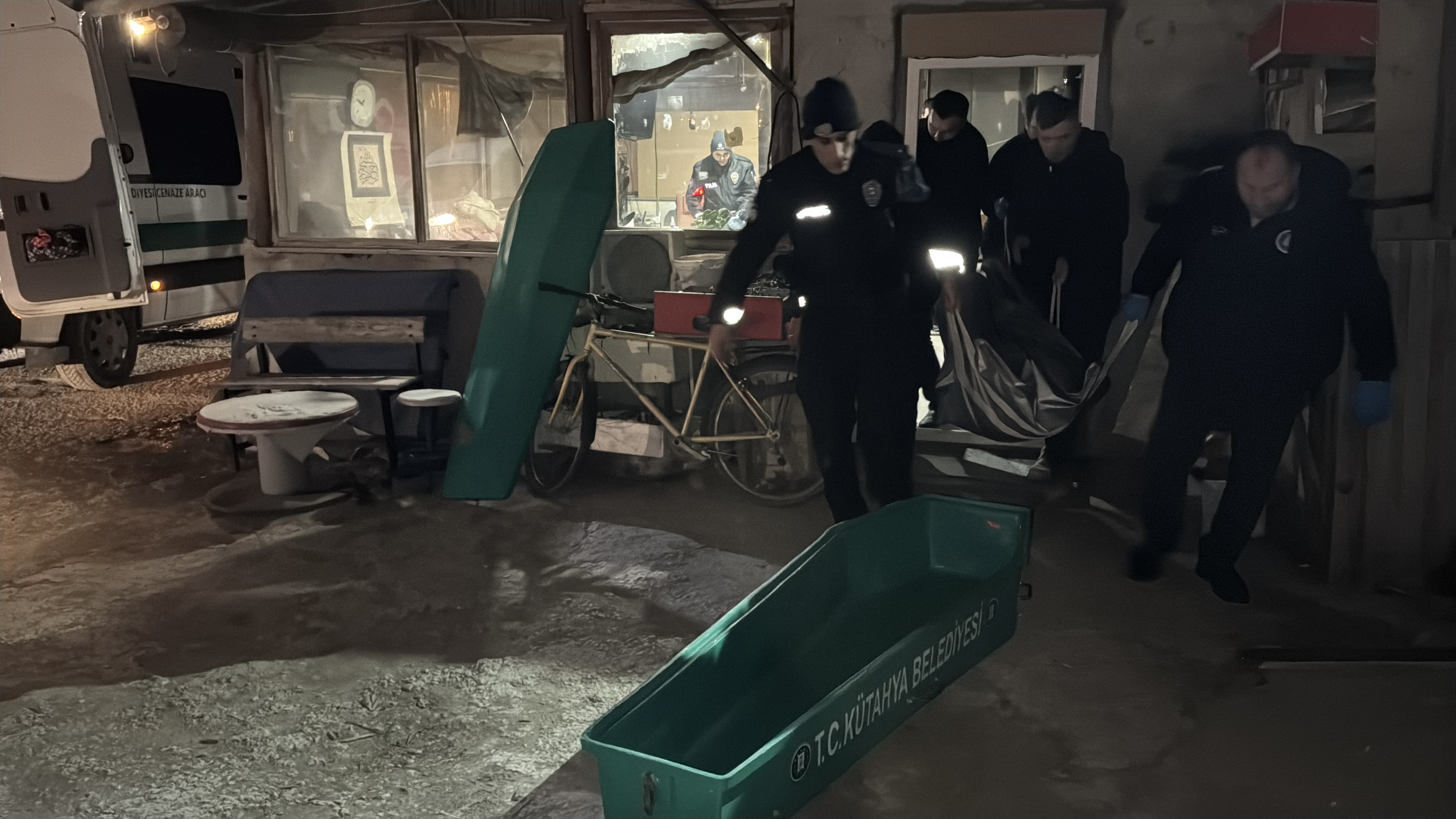 Kütahya’da Gizemli Ölümü Cansız Bedeni Otoparkta Bulundu1