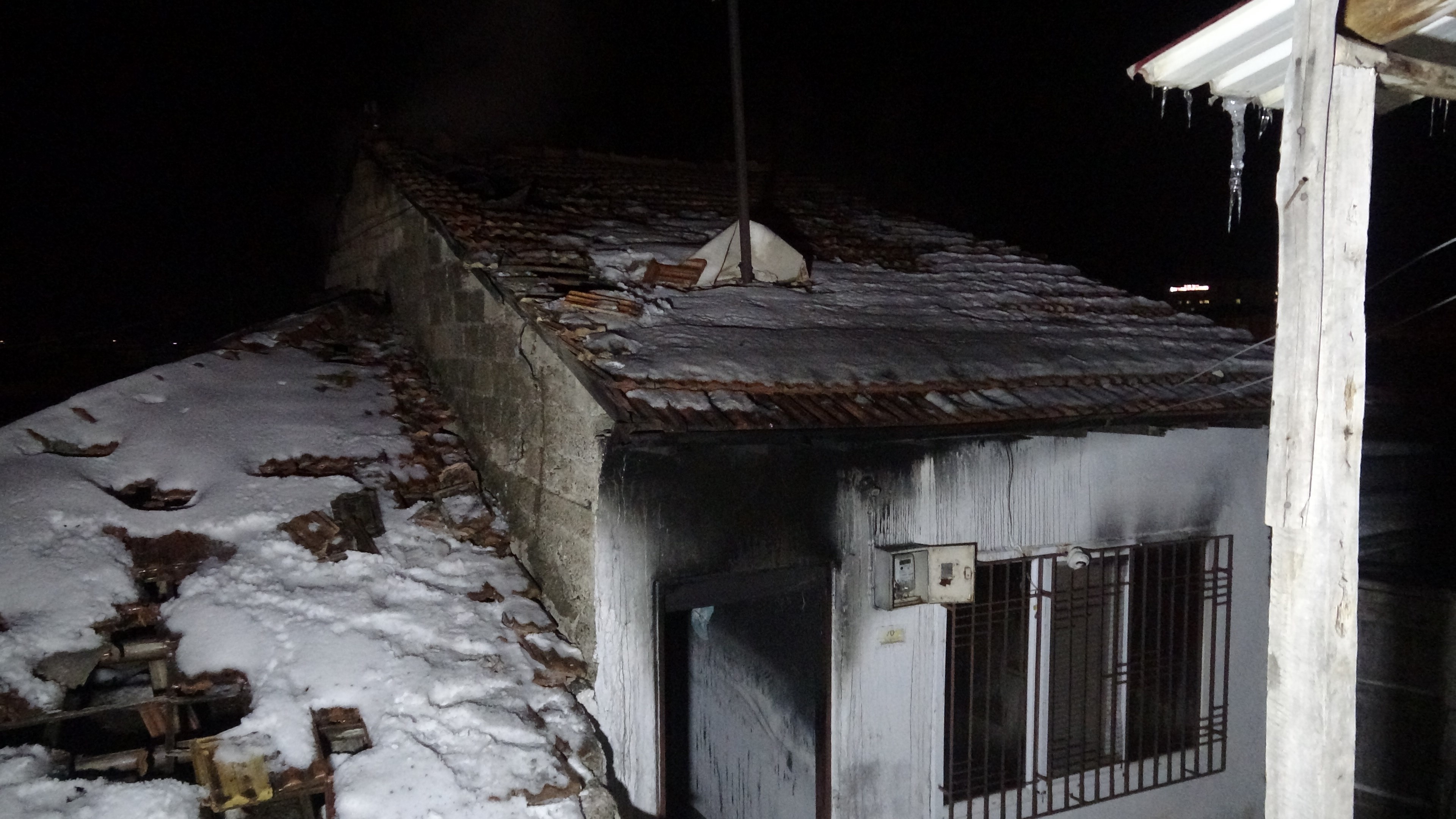 Malatya'da Yangın Paniği! Mahsur Kalan Kadın Son Anda Kurtuldu2