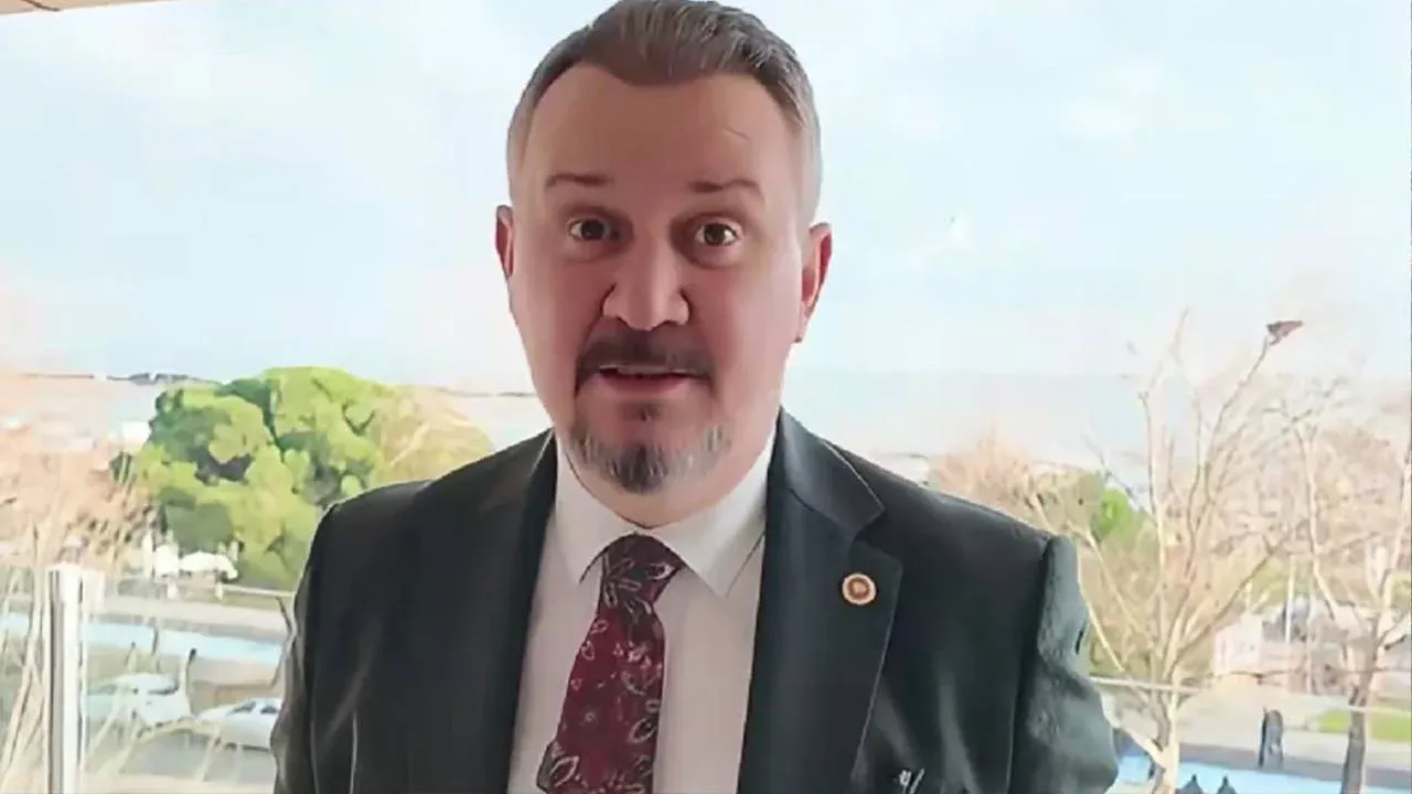 Mestan Özcan Kimdir