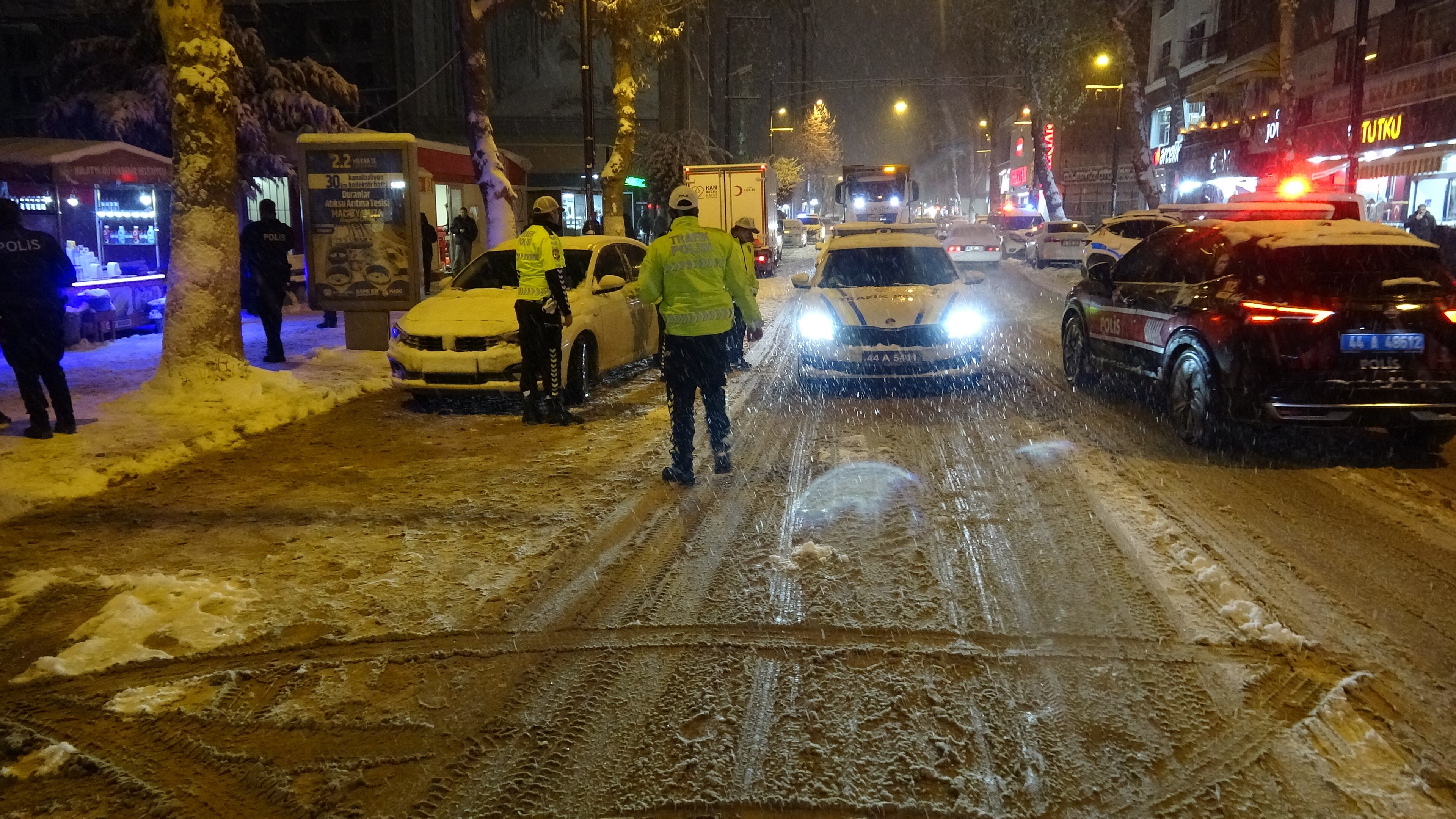 Sosyal Medya Tartışması Cinayetle Bitti! 19 Yaşındaki Sena Nur Hayatını Kaybetti1