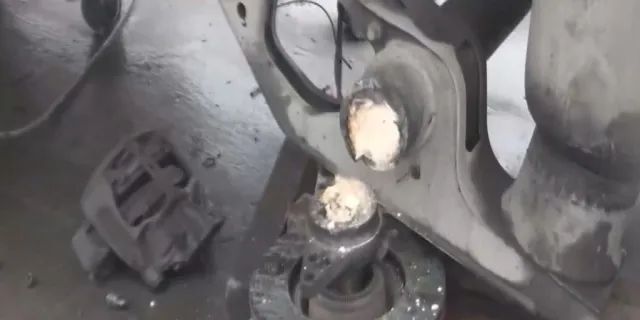 T I R U Y U S T U R U C U