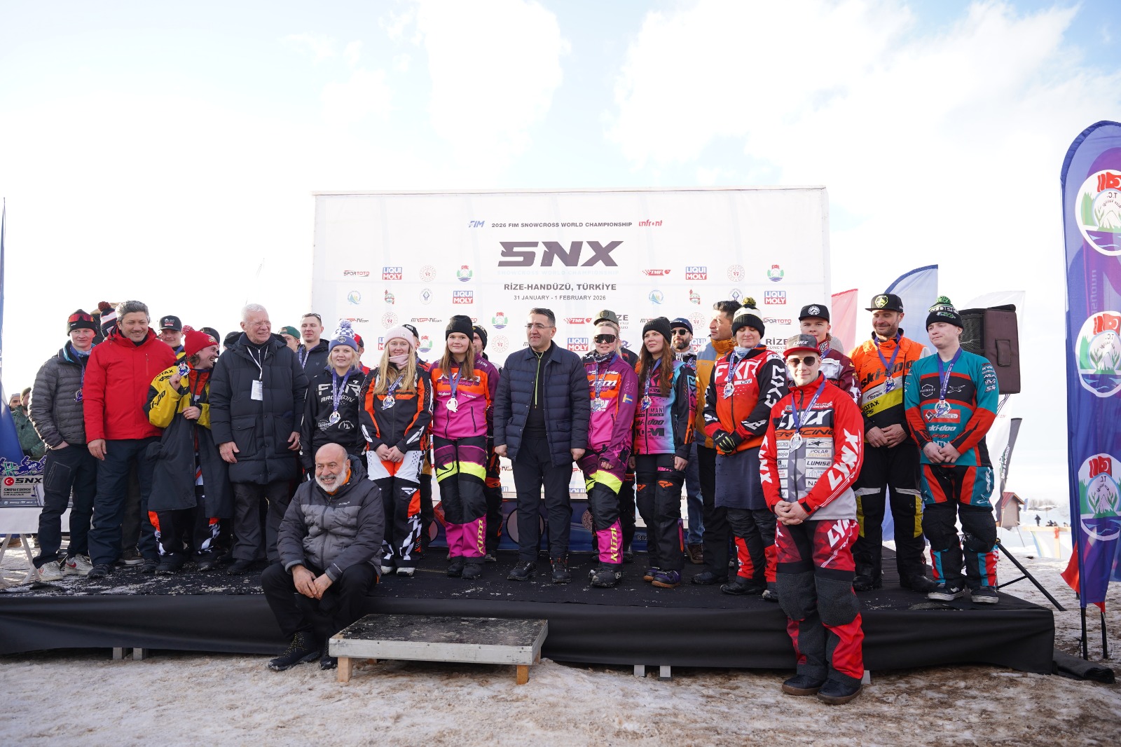 1769957863 T O P L U G R S E L