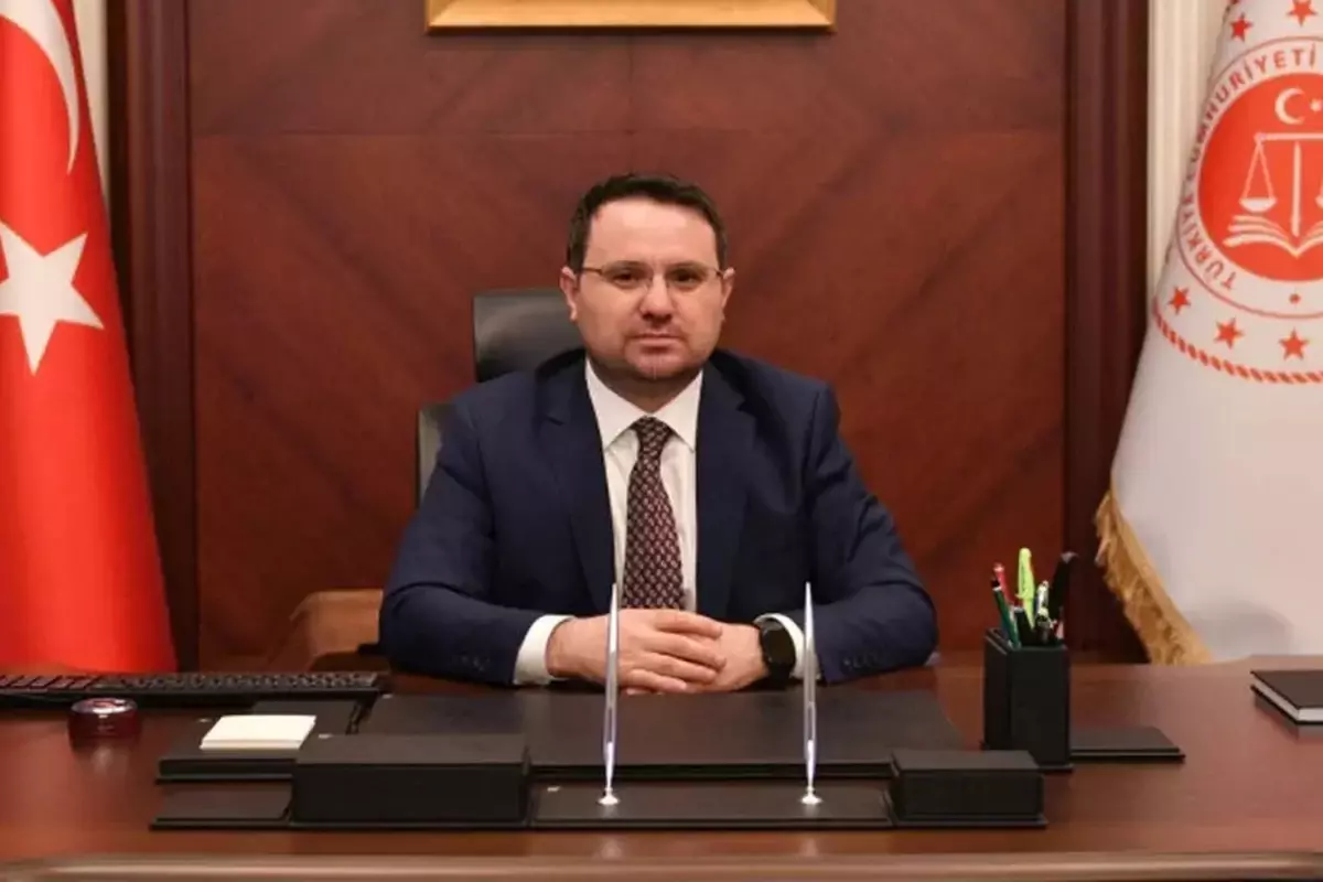 Akin Gurlek Ten Bosalan Koltuga Can Tuncay Oturdu 19556374 9266 Amp.jpg