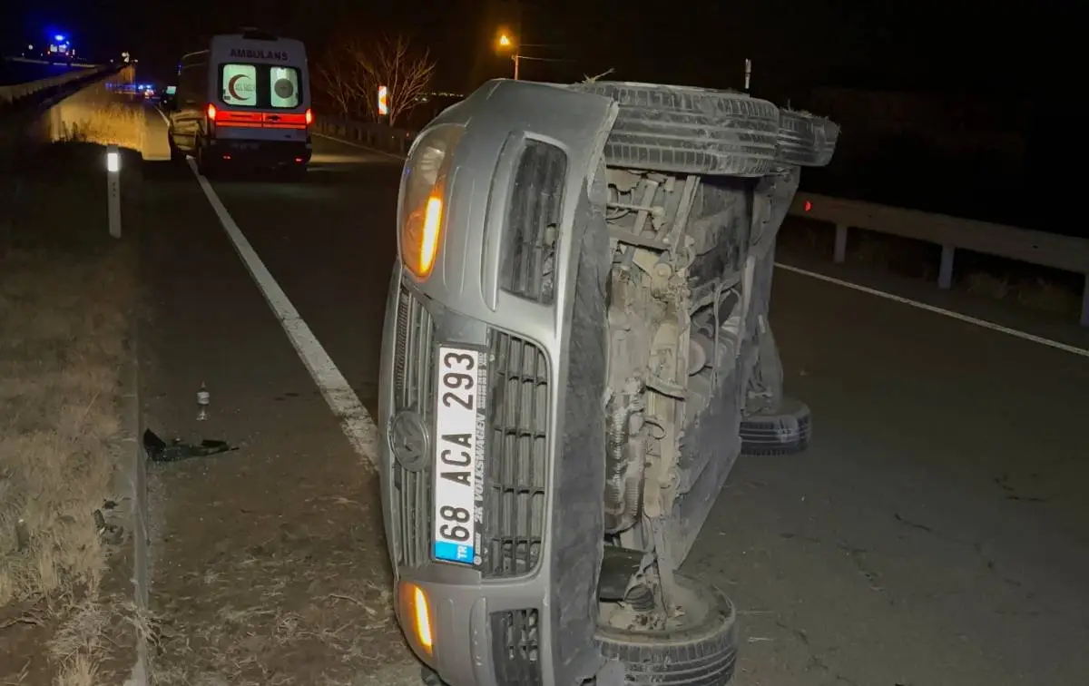 Ankara Aksaray Yolu Trafik Kazasi Otomobil Devrildi 2 Yarali 2022026 Iha 2 Tvslztrq