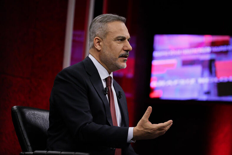 Hakan Fidan1