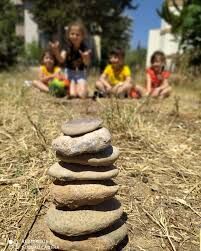 Images (11)-4