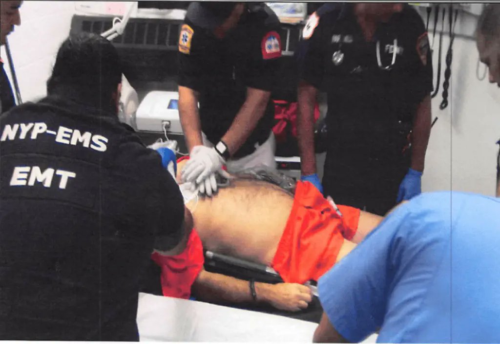 Jeffrey Epstein’in Ölümünden Sonra Çekilen Fotoğraflar Ortaya Çıktı 2