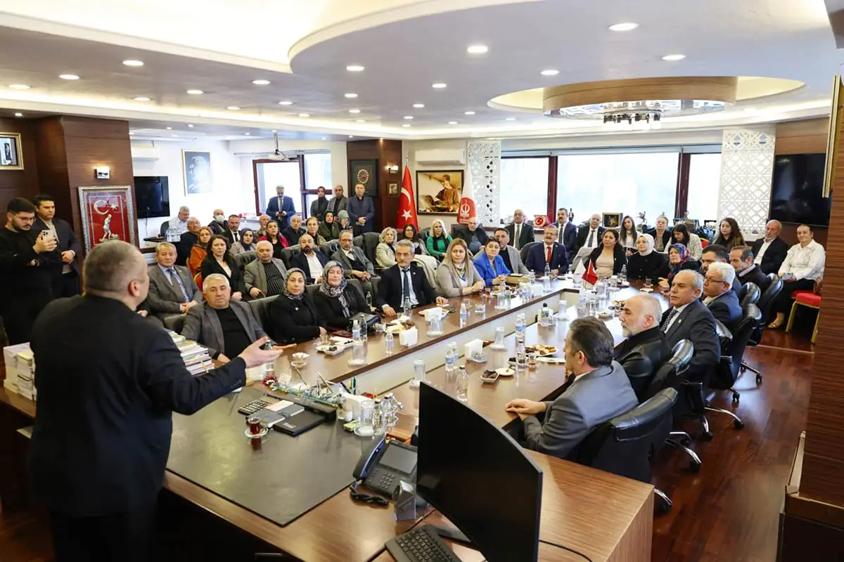 Kecioren Bld Mesut Ozarslan Muhtarlar Destek Ziyareti 17022026 1 Qzlnnpuk