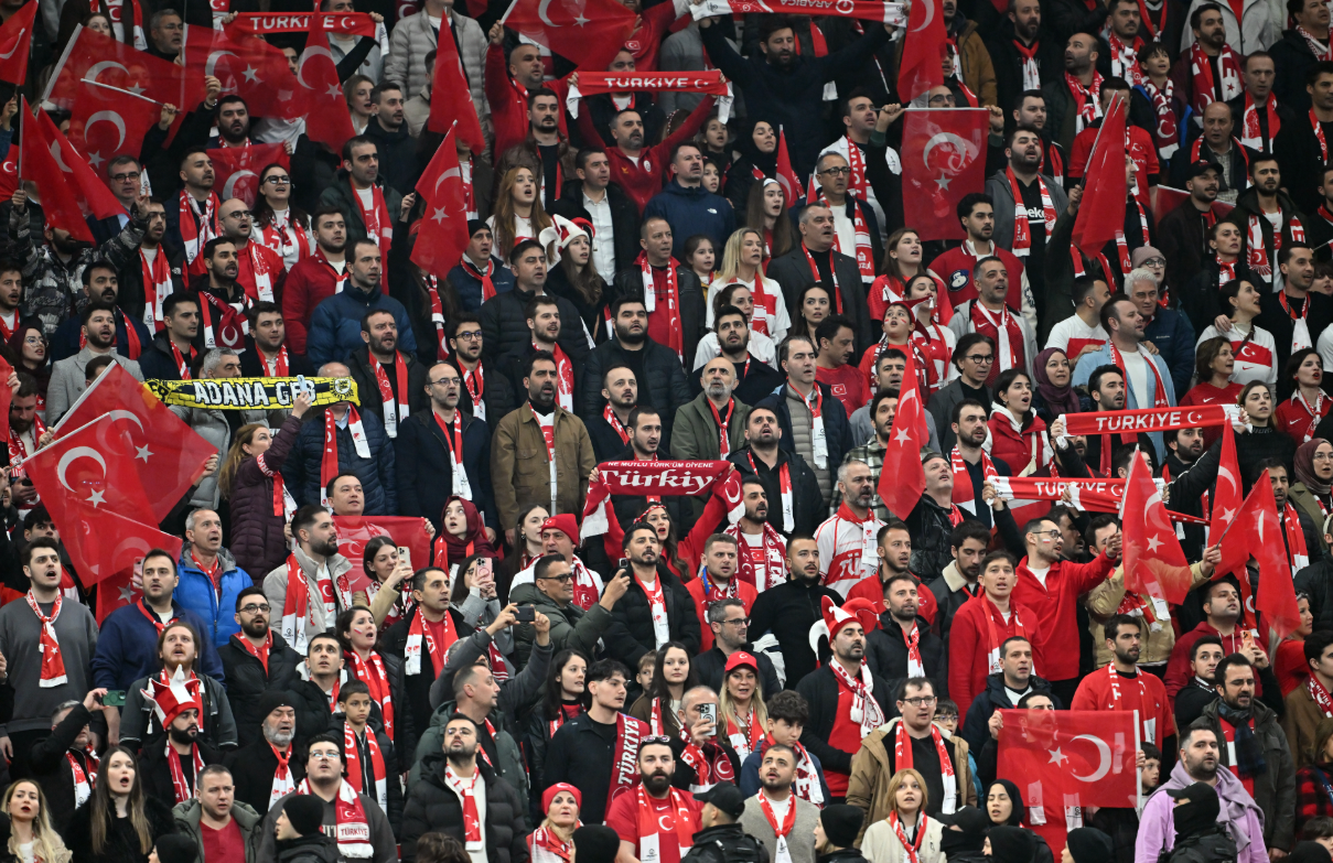 A Milli Takım Türkiye Romanya Türkiye Taraftar 7