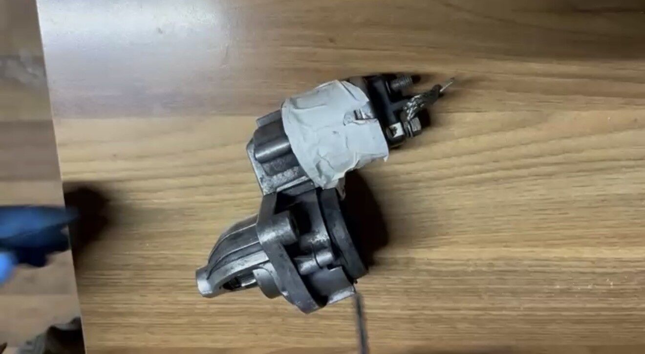 A W656048 05