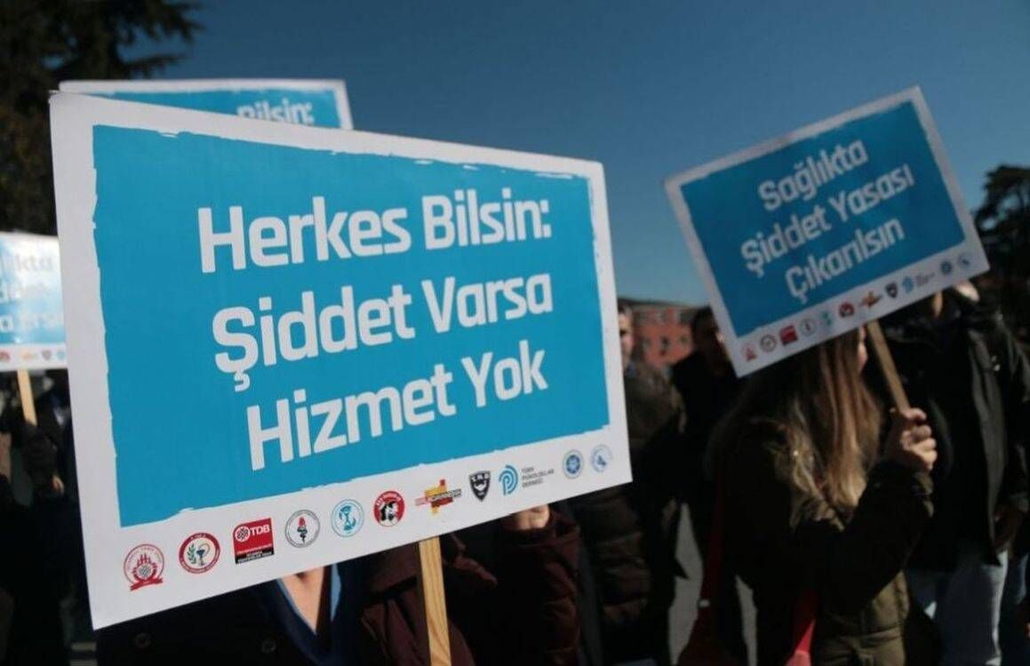 Artvin De Doktora Siddet Protestosu