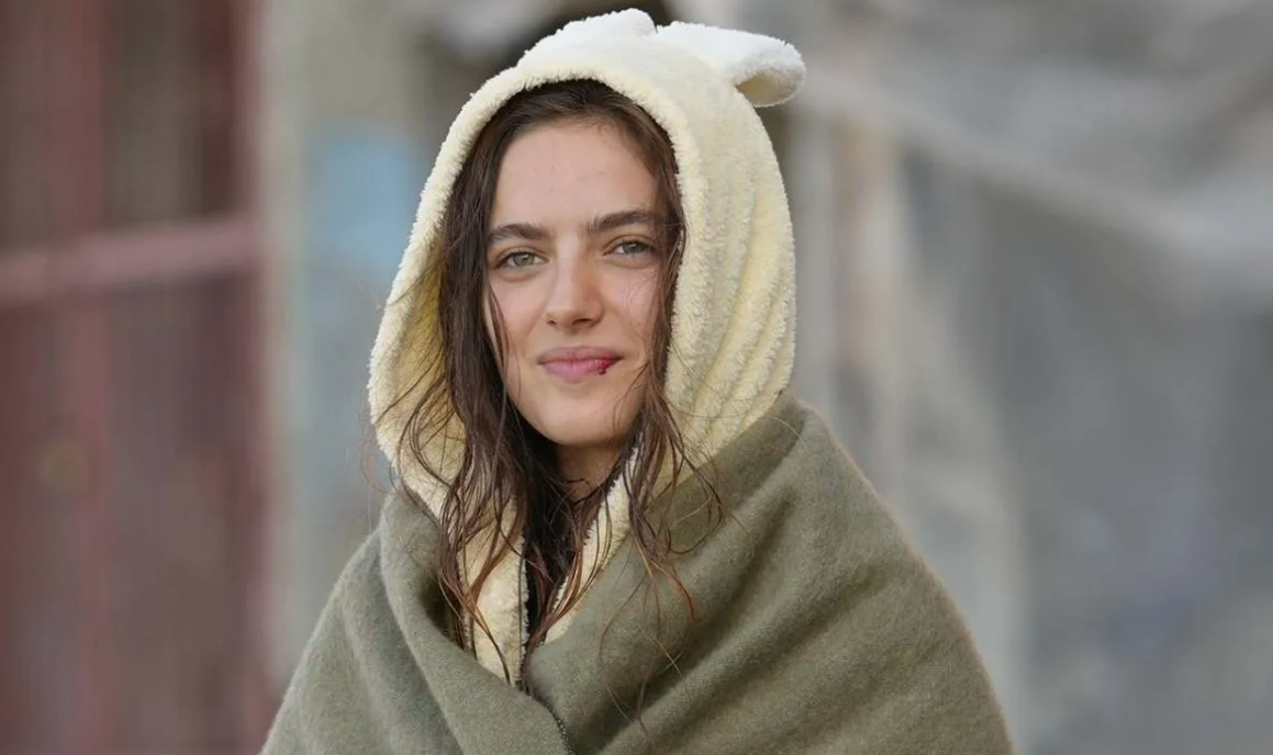 Ava Yaman Kimdir (1)
