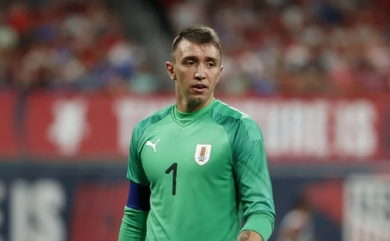 Fernando Muslera 1-1