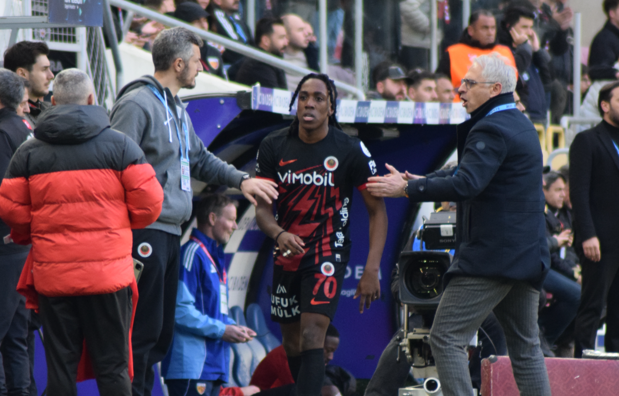 Gençlerbirliği Kayserispor Franco Tongya Ali Ekber Düzgün