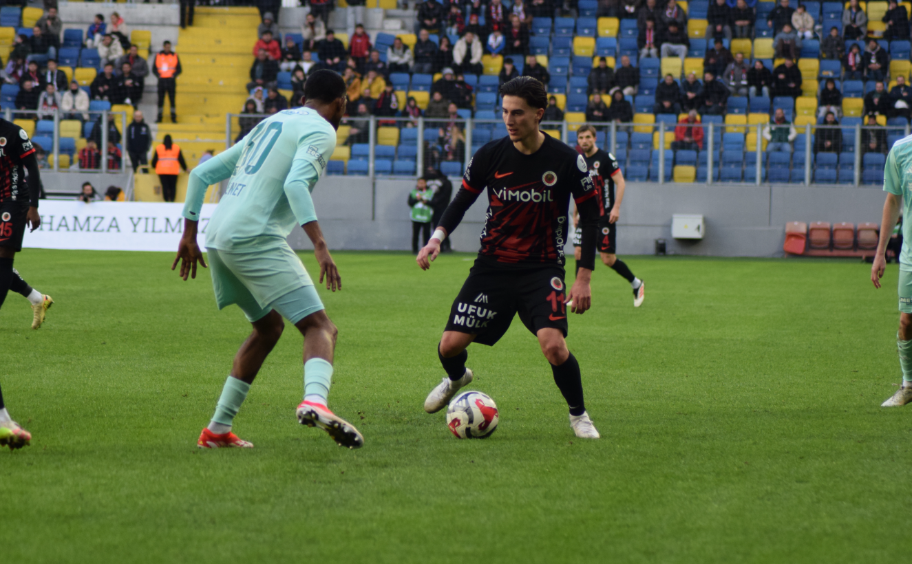 Gençlerbirliği Kayserispor Göktan Gürpüz 3