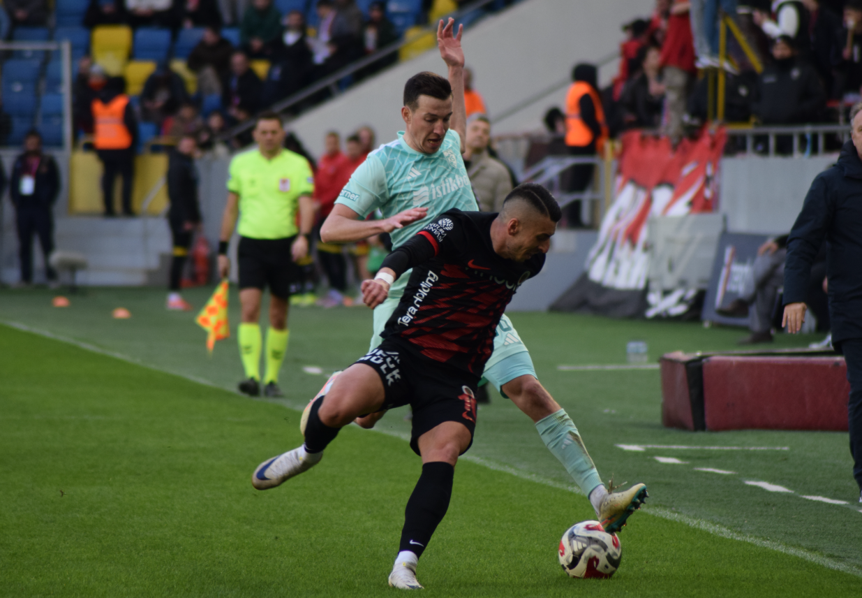 Gençlerbirliği Kayserispor Metehan Mimaroğlu 3