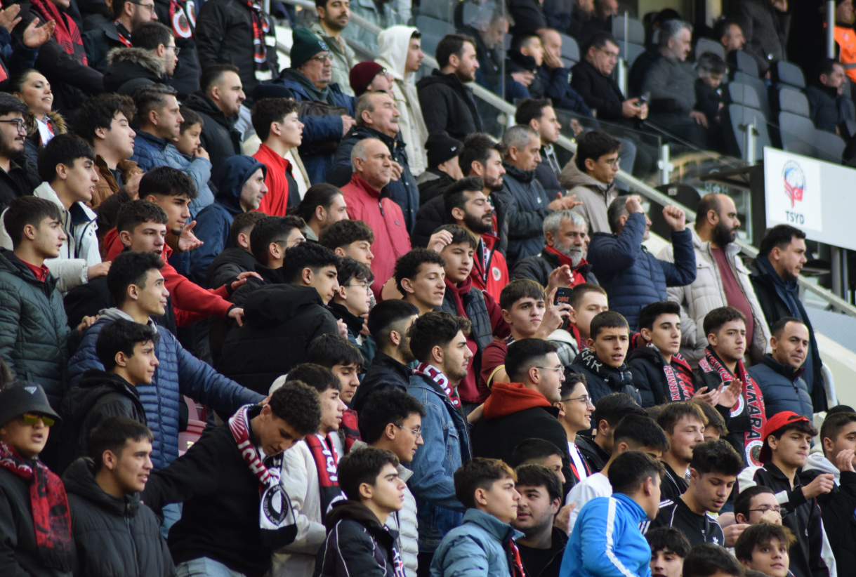 Gençlerbirliği Kayserispor Taraftar 2