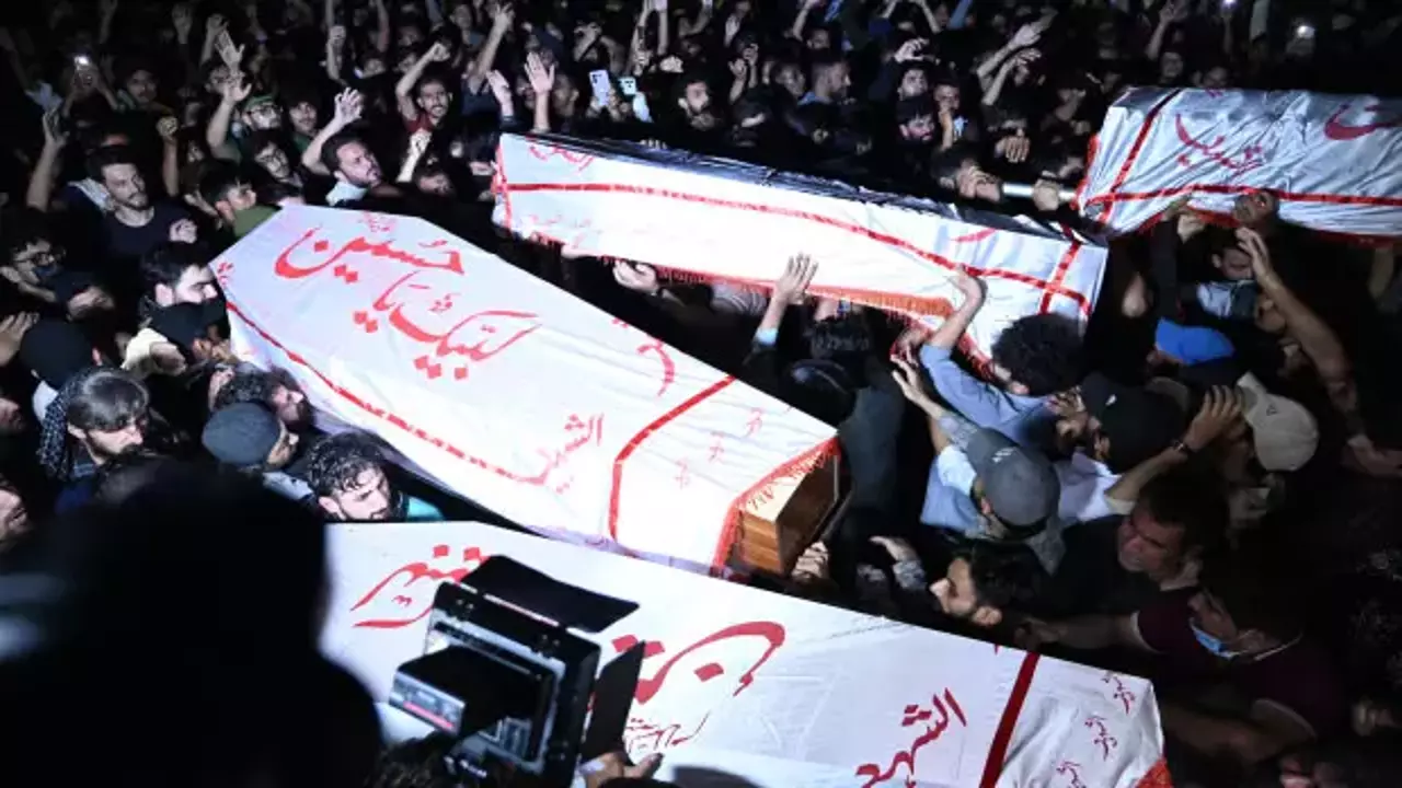 Iran Kizilayi Saldirilarda Olenlerin Sayisini Acikladi 1772441215 522.Jpg