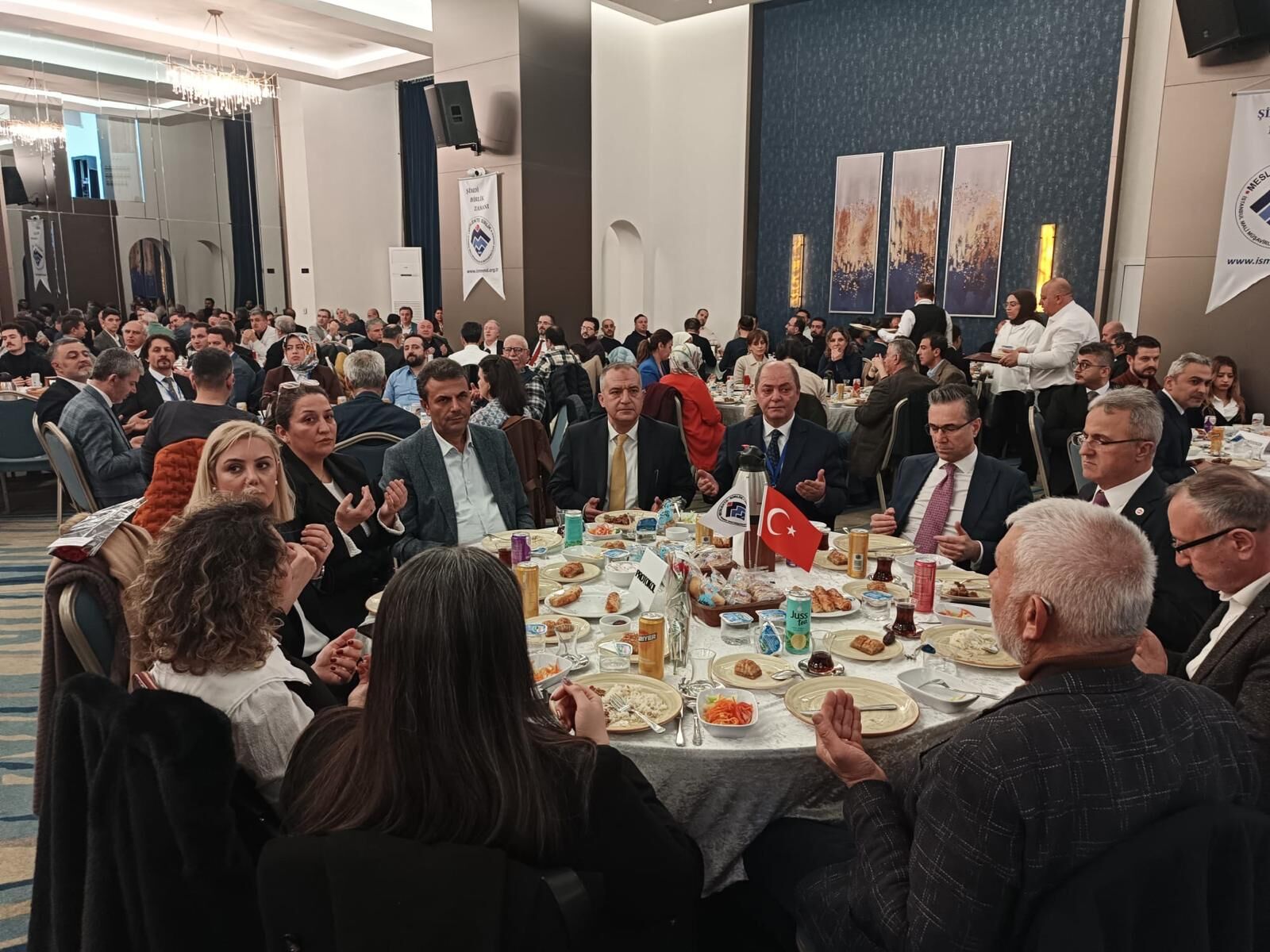İstanbul Meslekte Bi̇rli̇k 2