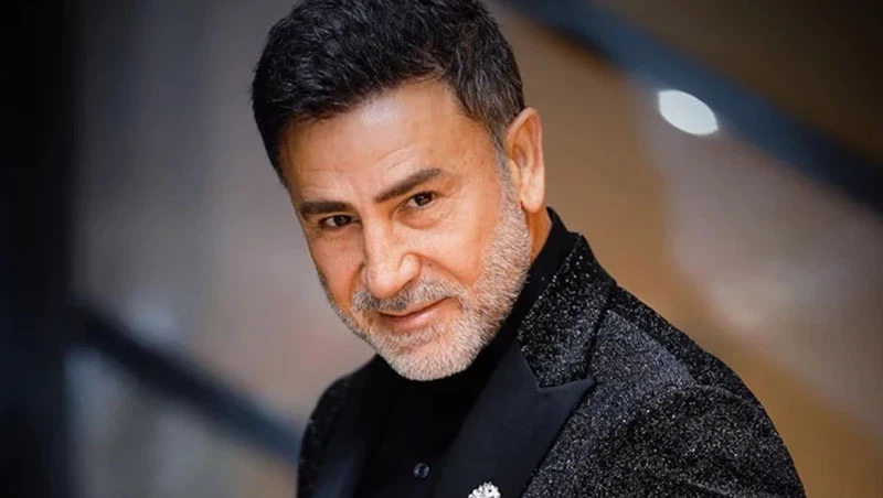 Izzet Yıldızhan-1