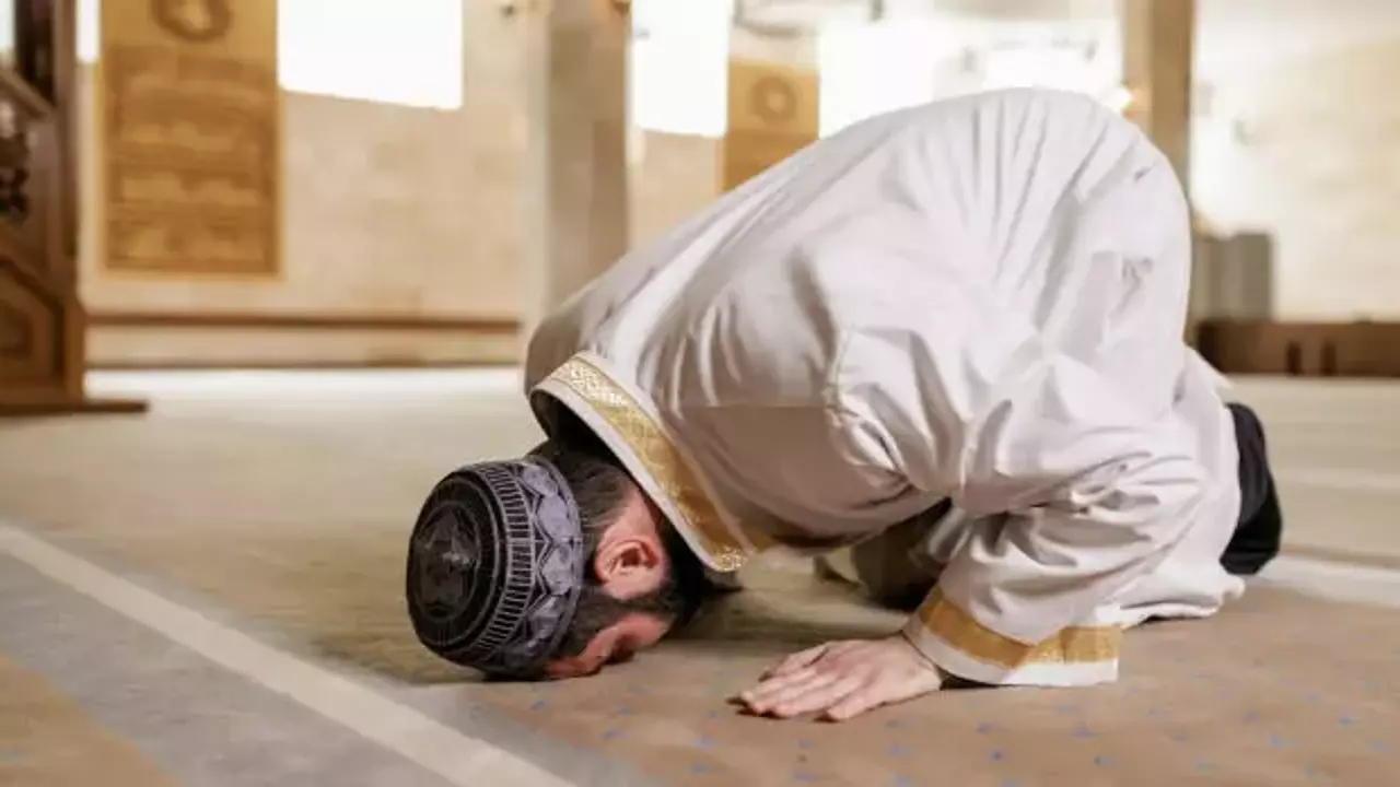 Kadir Gecesi Namazi 2 Rekat Kadir Gecesi Namazi Nasil Kilinir 1773643359 8506