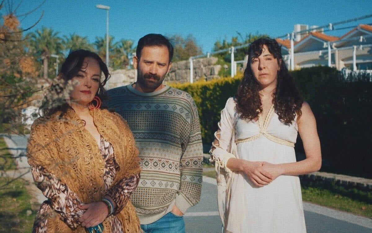 Siyaddan Gunduz Apollon Gece Athenaya En Iyi Film Odulu
