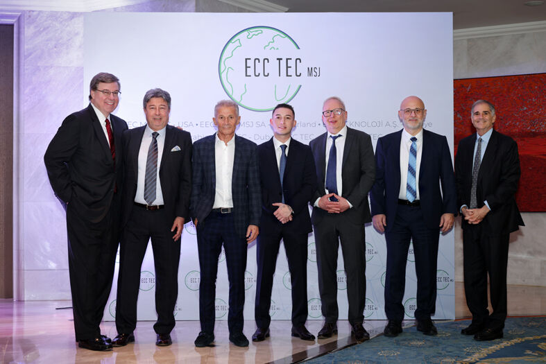 (Soldan Sağa)Matthew Byrnes, Ugur Ipek, Murat Cap , Saban Akyildiz, Dean Himmet Akyildiz, Frank Paetsch , Robert Kramer