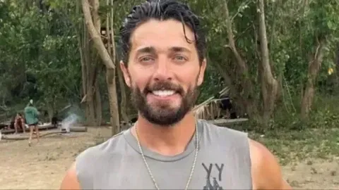 Survivor Yusuf 4