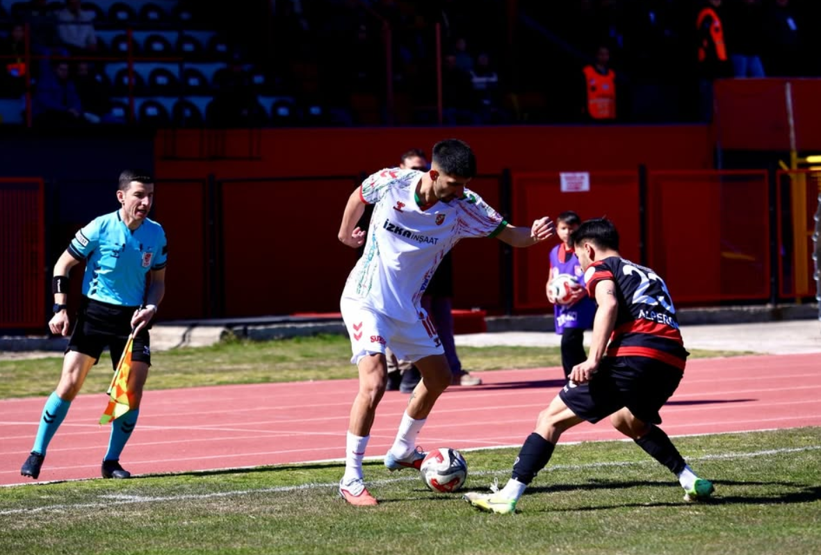 Uşakspor Karşıyaka-2