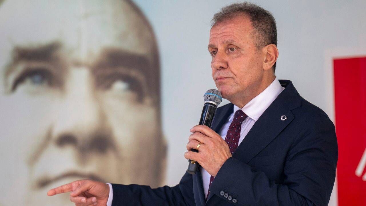 Vahap Seçer Kimdir