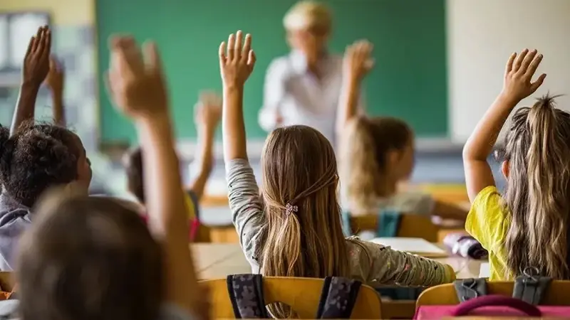 2025 2026 Okullar Ne Zaman Kapanacak Karneler Hangi Gun Verilecek