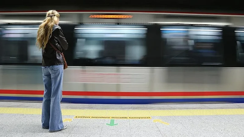 23 Nisan Toplu Tasima Bedava Mi Ucretsiz Mi 23 Nisan 2025 Marmaray Iett Metrobus Ve Metro Seferleri