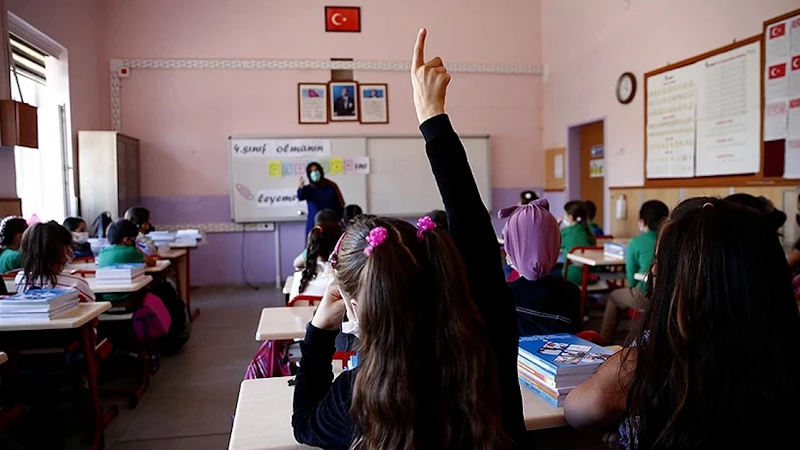 24 Nisan Cuma Okullar Tatil Mi 23 Nisan Dan Sonraki Gun Ders Var Mi