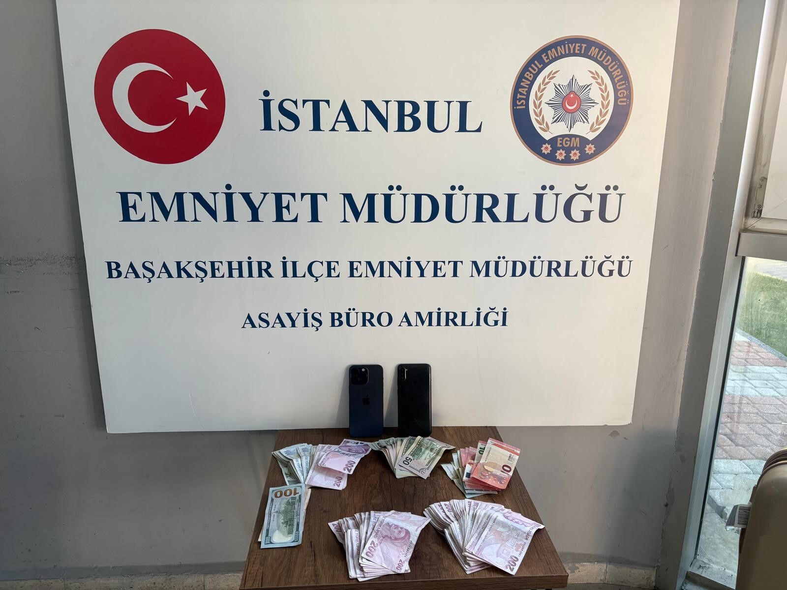 A W691572 01