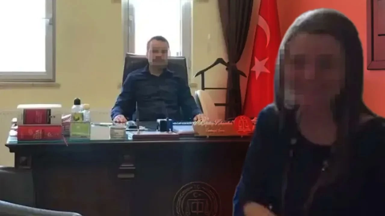 Adliyede Kadin Hakimi Vuran Savcinin Hakim Karsisina Cikacagi Tarih Belli Oldu Yzvs Cover