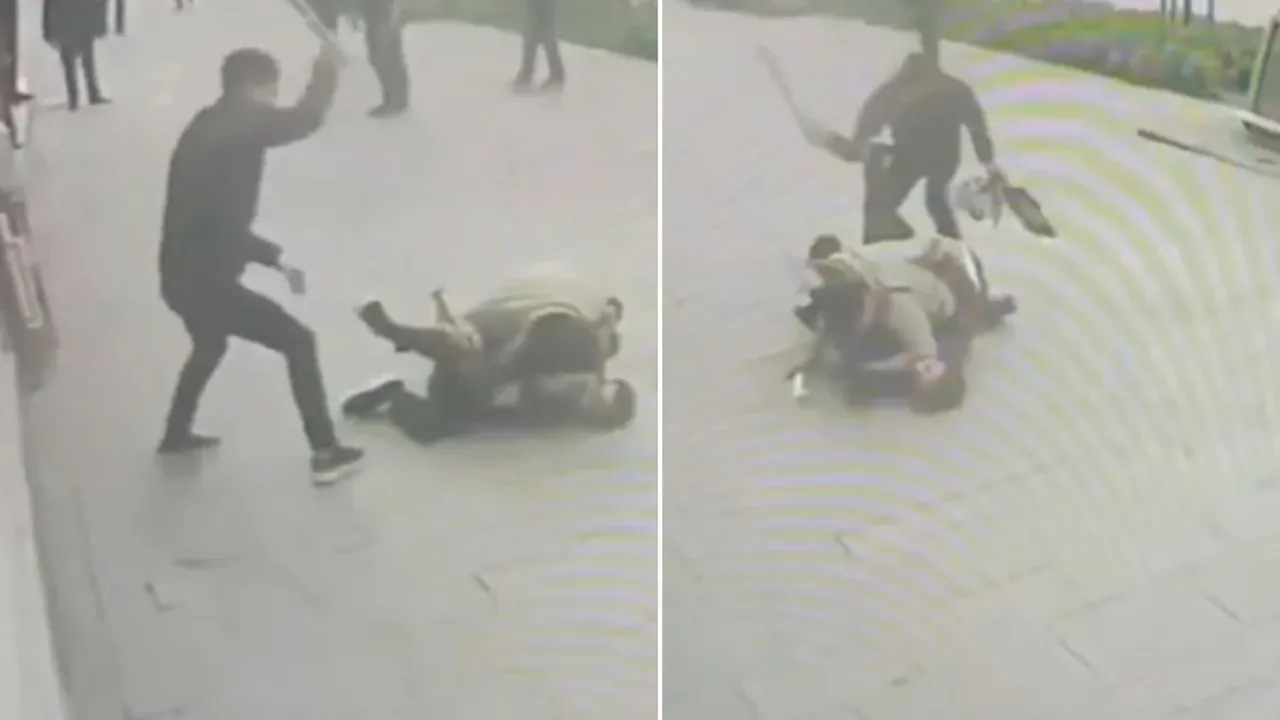 Annesini Darp Eden Kisi Kardesleri Tarafindan Sokakta Dovuldu