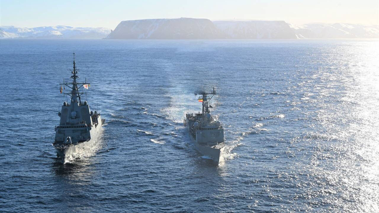 Askeri Gemi 2