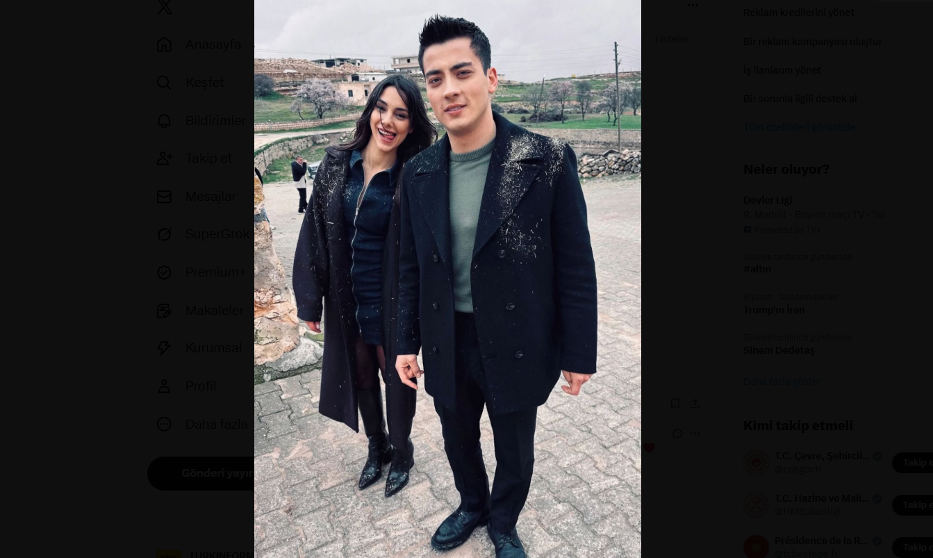 Atakan Özkaya Dilin Döğer Yeni Kare