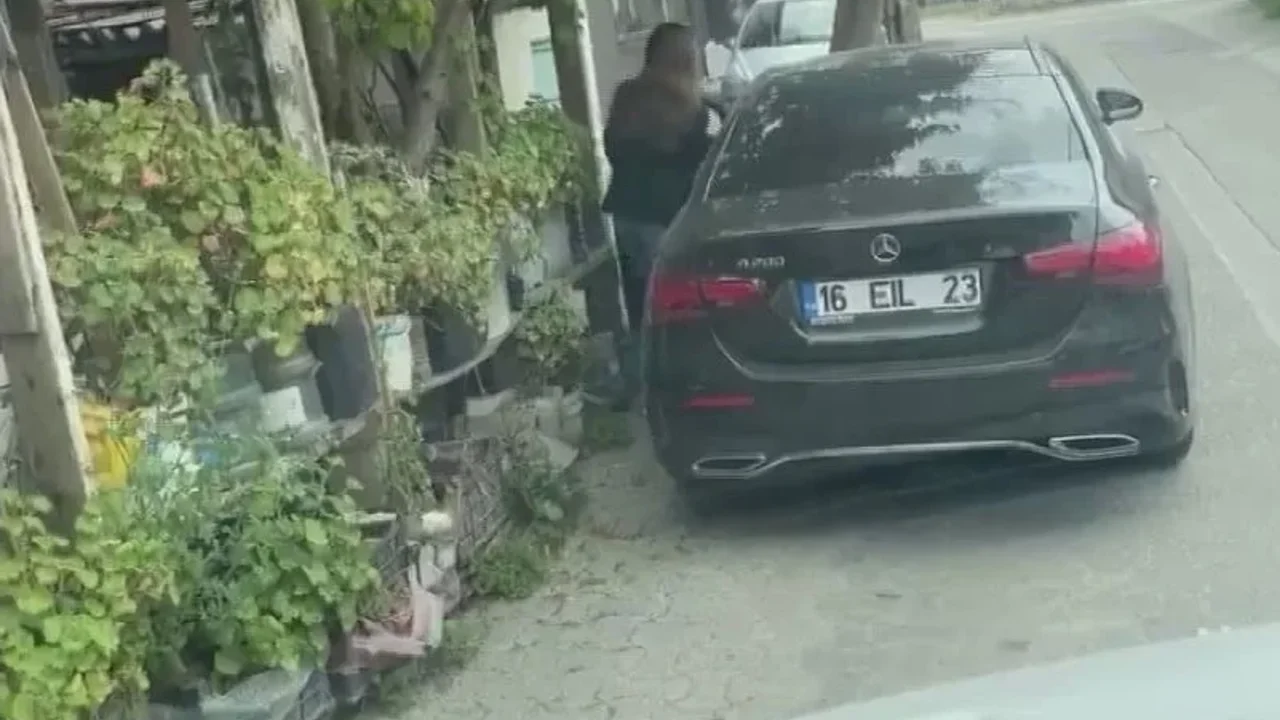 Atasehirde Tartistigi Surucuye Sahte Hakim Karti Gosteren Supheli Hakkinda Sorusturma Baslatildi