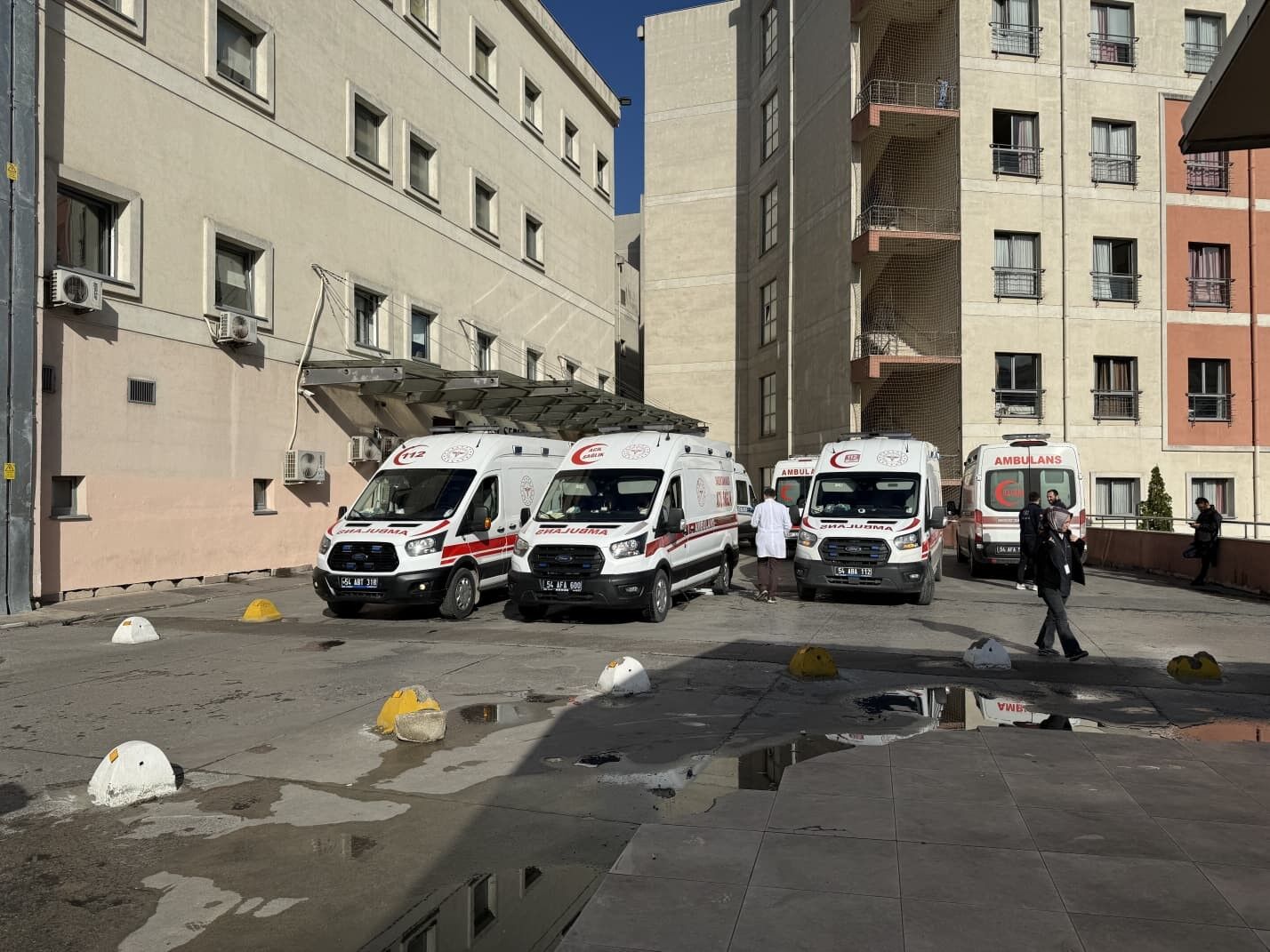 Alkol yine şişede durduğu gibi durmadı!