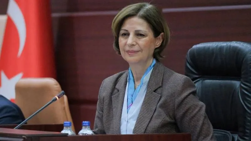 Ayşe Ünlüce-1