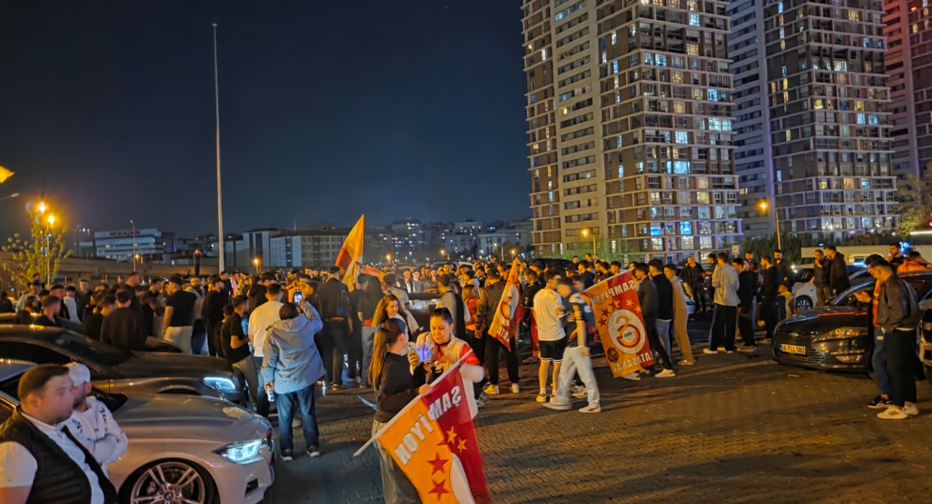 Galatasaray Fenerbahçe Ankara Kutlama 2