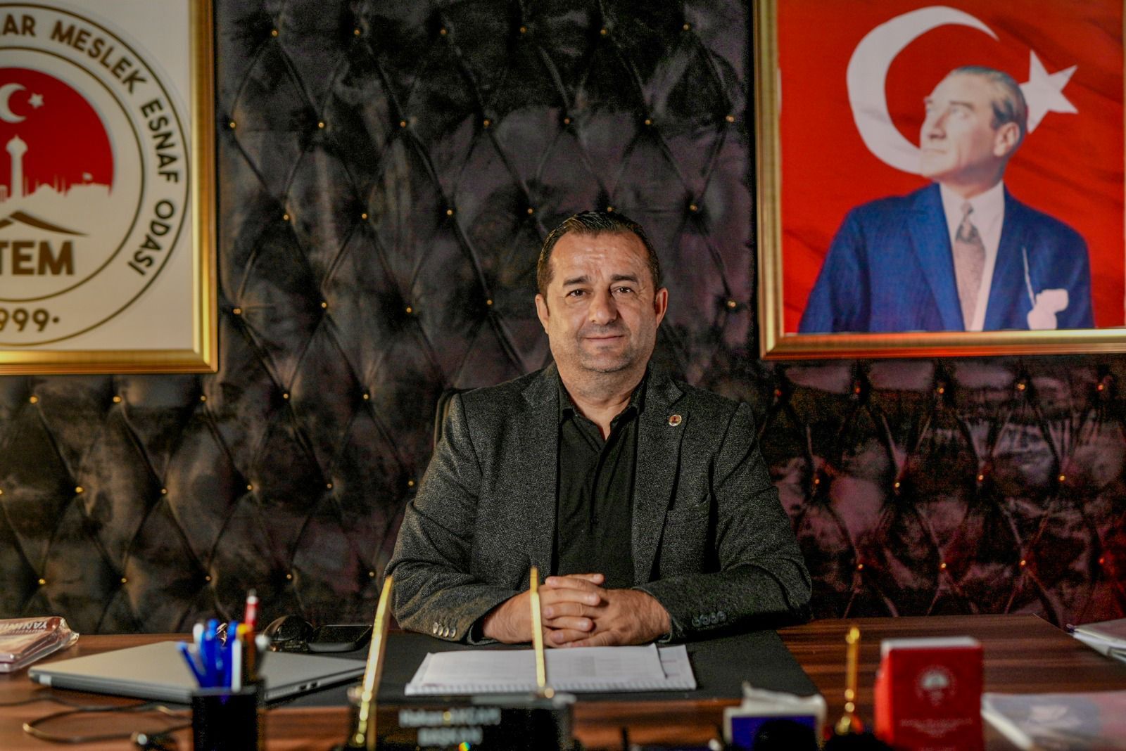 Hakan Akçam-1